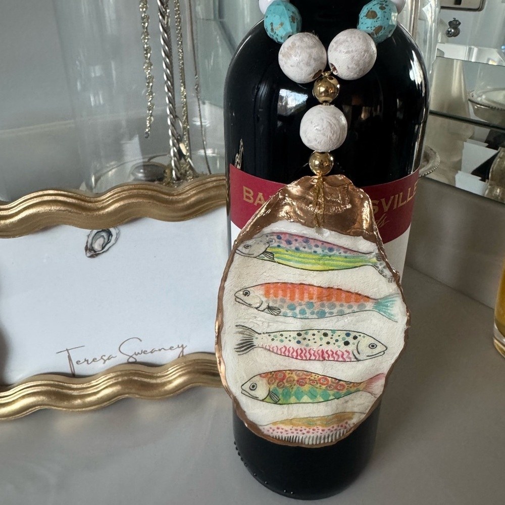 Handmade Oyster Shell Colorful Fish Wine Bottle Ornament